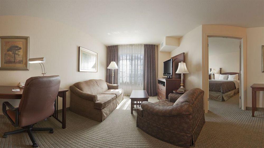 Staybridge Suites San Antonio Nw Near Six Flags Fiesta, An Ihg Hotel 객실 사진
