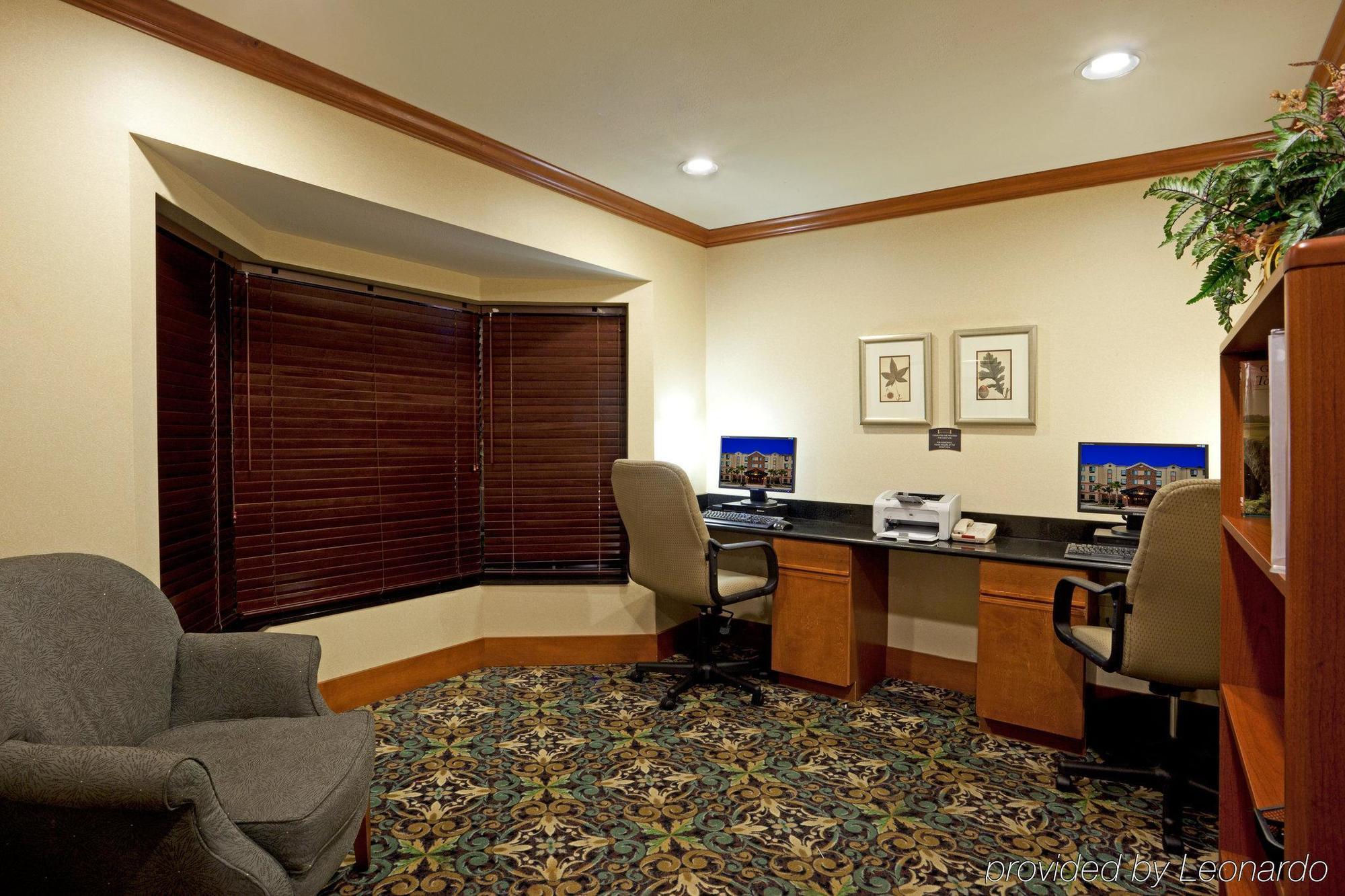 Staybridge Suites San Antonio Nw Near Six Flags Fiesta, An Ihg Hotel 시설 사진